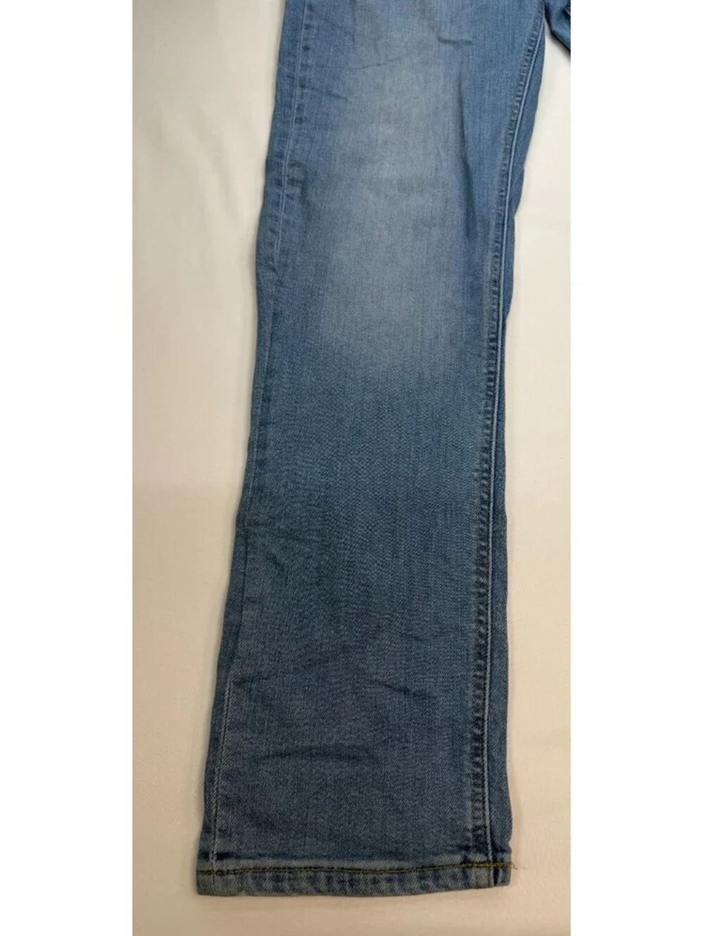 Forever 21 Men's Jeans Straight Medium Wash Solid Denim Mid Rise Size 33 Blue